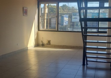 Departamento de 2 ambientes en primer piso