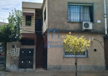 Departamento de 2 Ambientes en 1er piso.